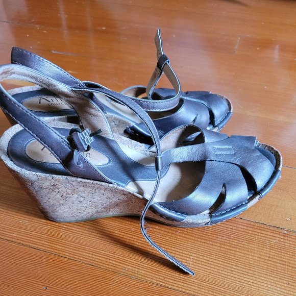 Bronze Clarks Artisan Wedge - Picture 2 of 7